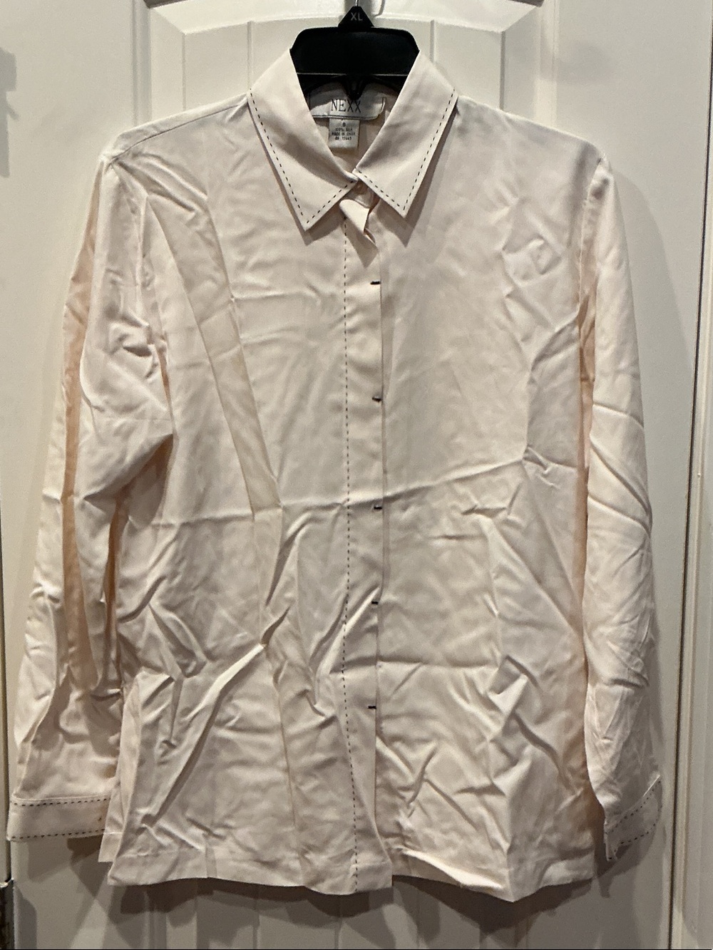 Nexx crème colored woman’s Long-Sleeve Dress Shirt